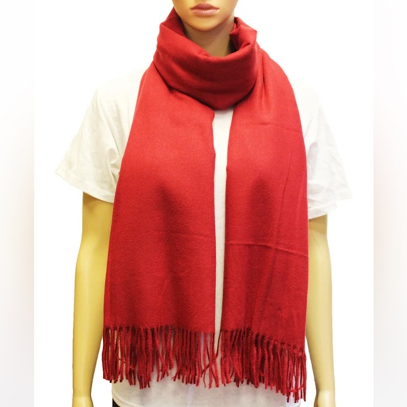 594. Soft DARK RED Fringe Scarf NEW Item NWT One Size - Picture 3 of 3